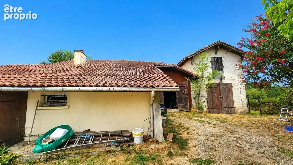 Maison 145m² - 3 000 m² de terrain - dépendances - photo 13