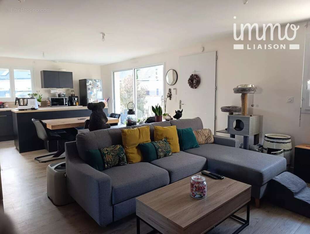 Maison à LA CHAPELLE-BOUEXIC