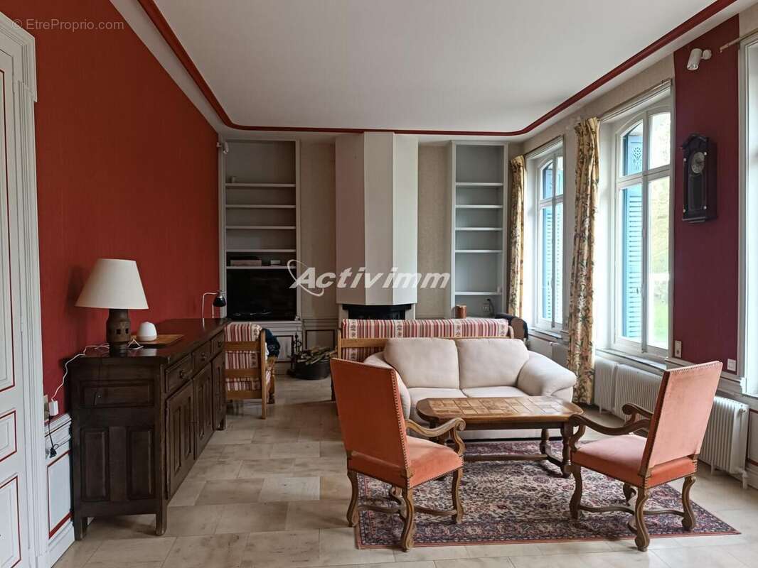 4260 56 - Maison à HESDIN