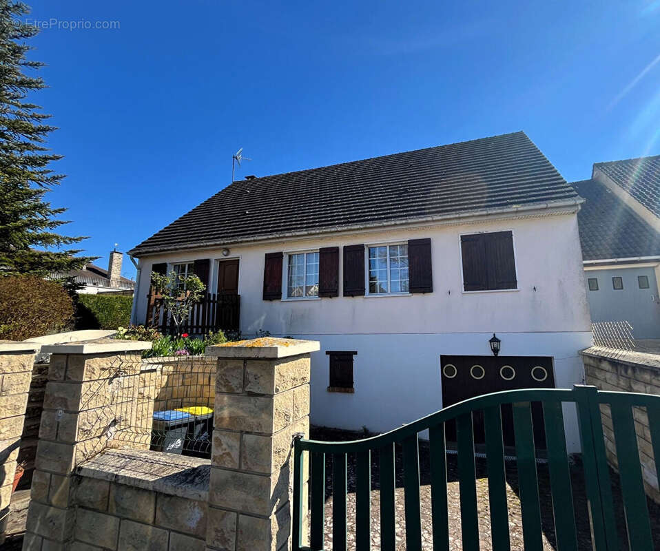 Maison à NEUILLY-EN-THELLE