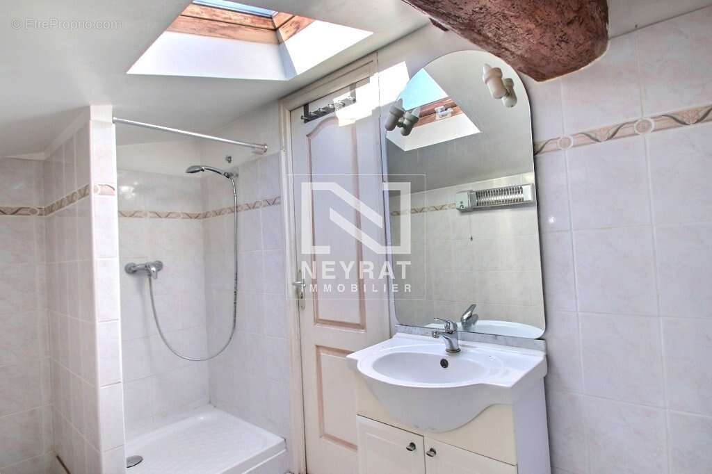 Appartement à MONTAUROUX