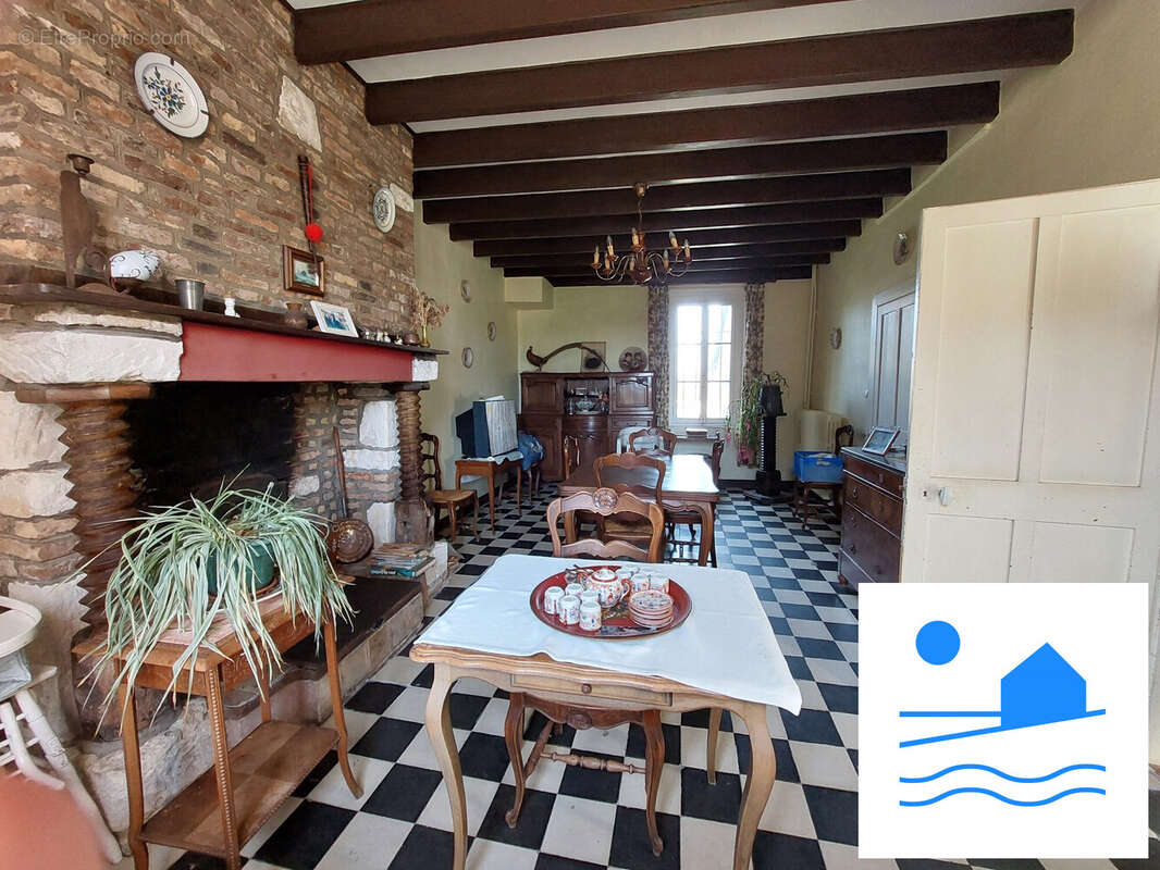 Maison à PIERREFIQUES