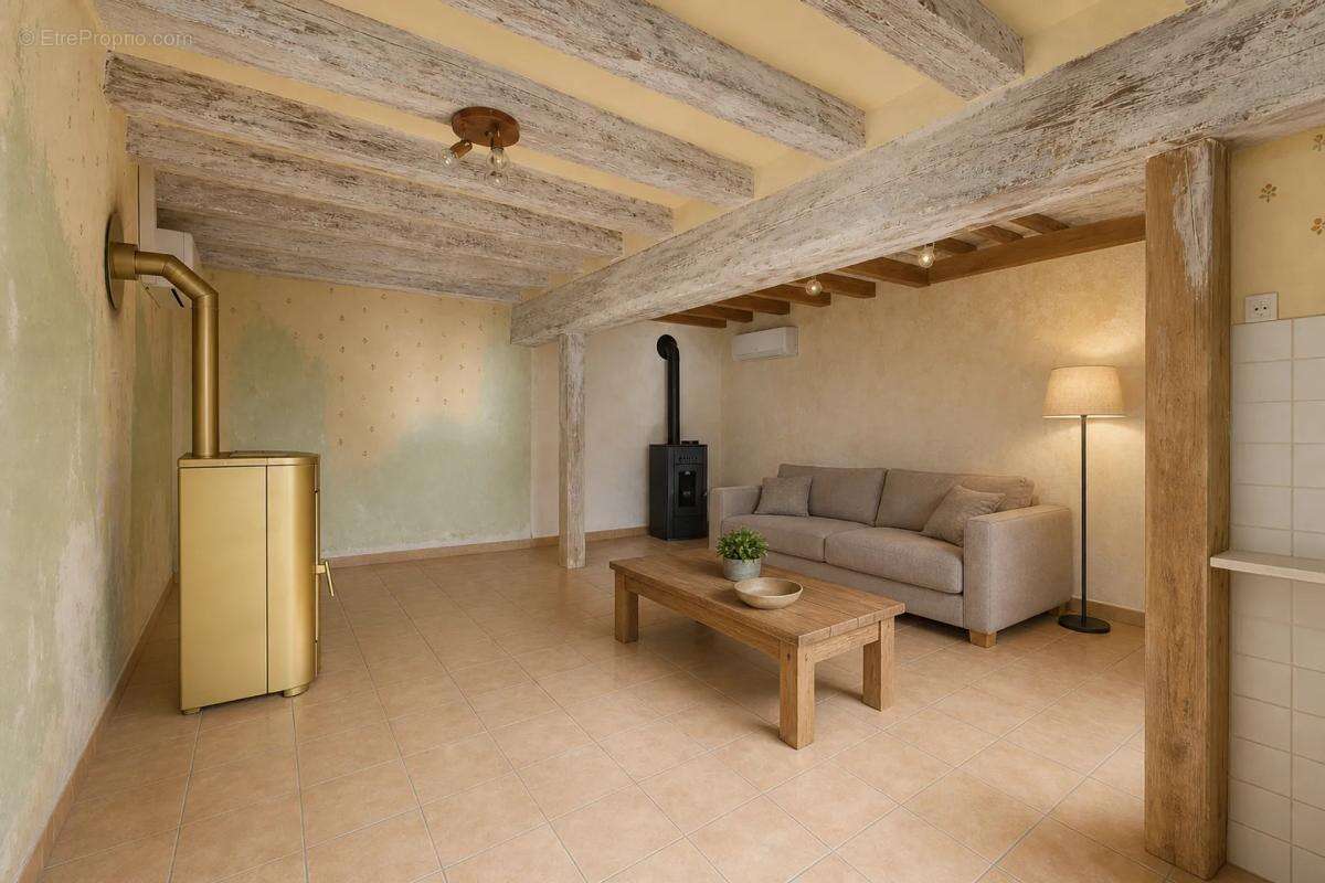 Maison à THIVILLE