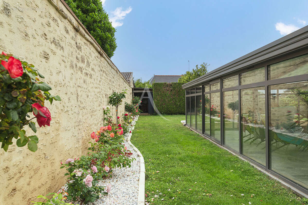 Maison à DOUE-LA-FONTAINE