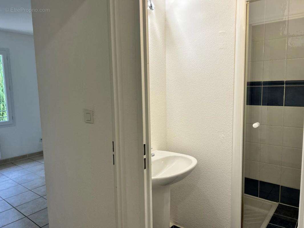 Appartement à MALLEMORT