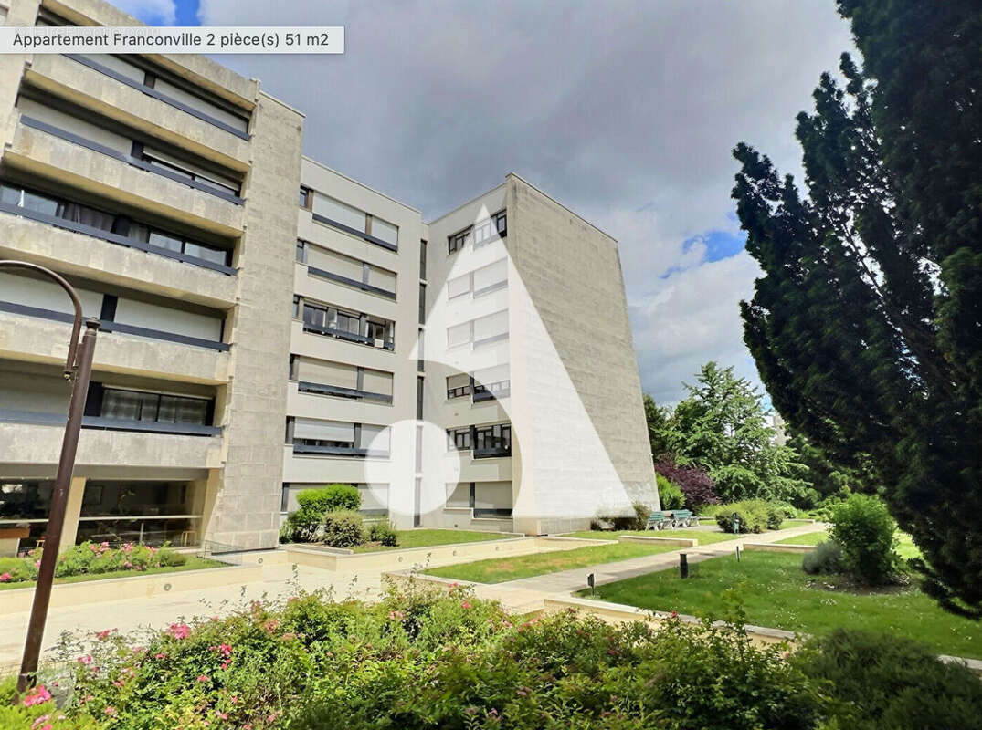 2 pièces dans un cadre verdoyant et résidence de standing - photo 8