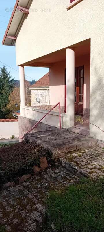 Photo 3 - Maison à COURS-LA-VILLE