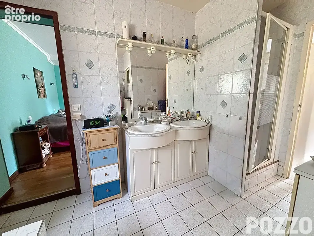 A Vendre - Saint Jean De La Haize - Maison 6 pièce(s) 127 m² - photo 10