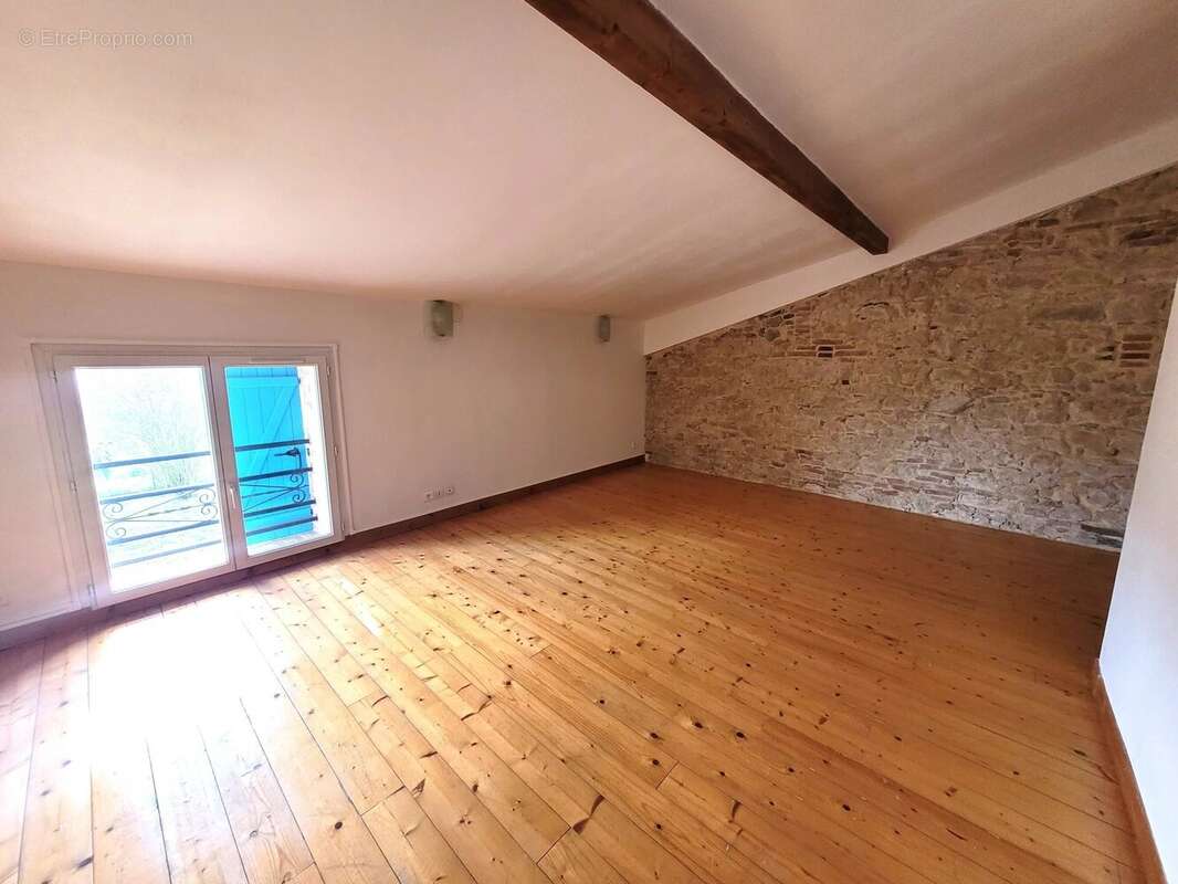 Ferme rénovée  avec piscine sur 2900 m² de terrain - photo 12