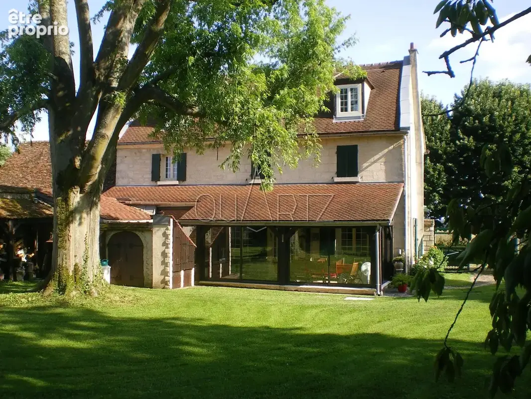 A 5' de Marines propriété composée de deux maisons - photo 2