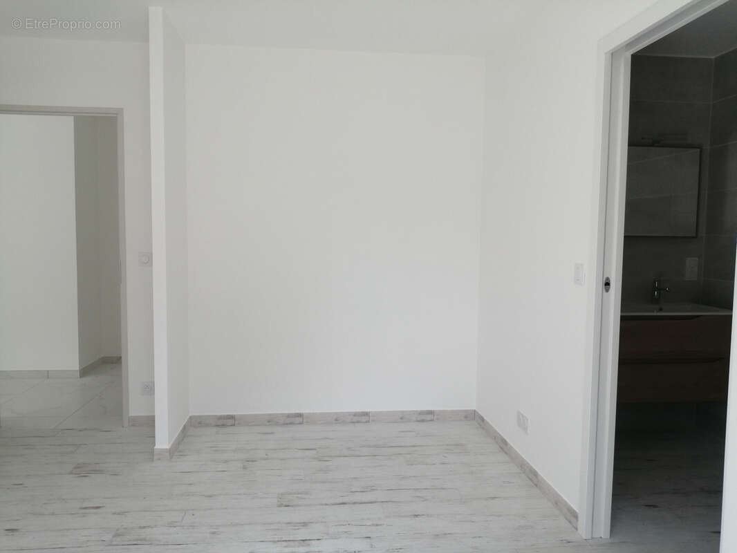 Maison à CHAMPAGNE-ET-FONTAINE