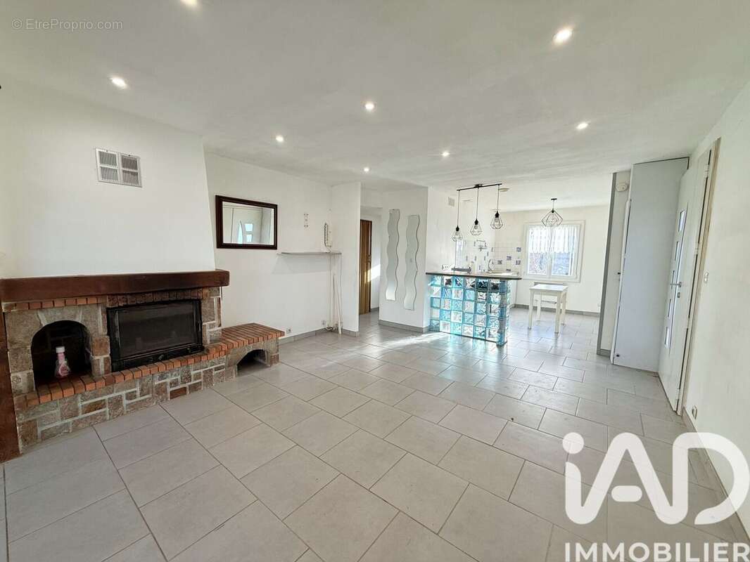 Photo 5 - Maison à D'HUISON-LONGUEVILLE