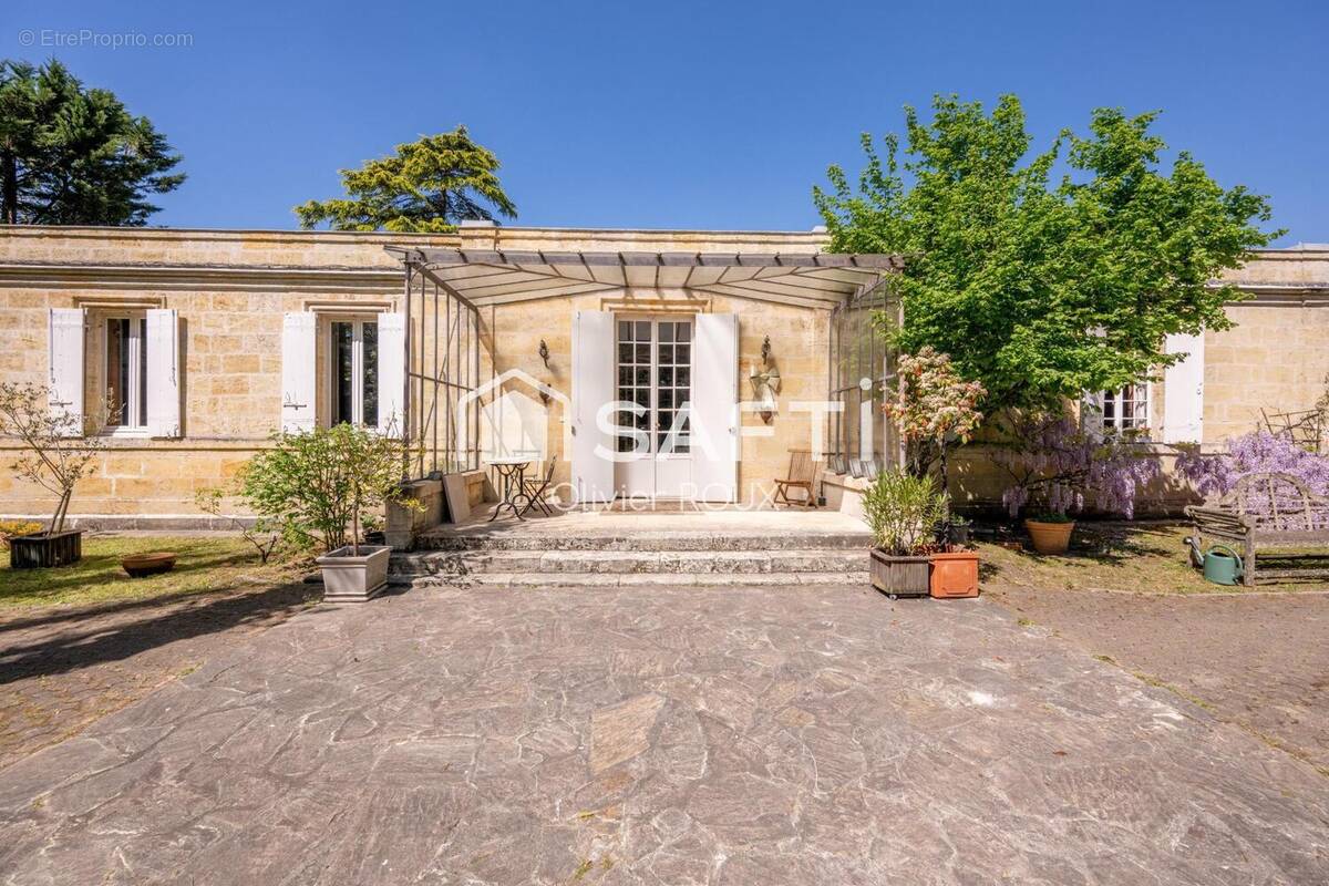 Photo 1 - Maison à VILLENAVE-D'ORNON