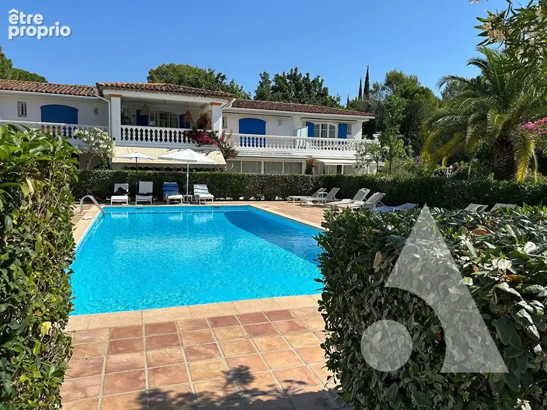 Saint-Raphaël  Valescure  T2 au coeur des Golfs  Résidence avec Piscine, Tennis & Parking - photo 10