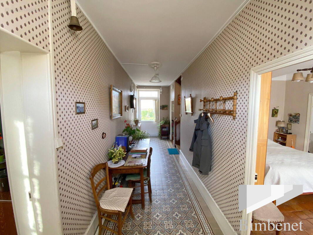 Maison à LA CHAPELLE-SAINT-MESMIN