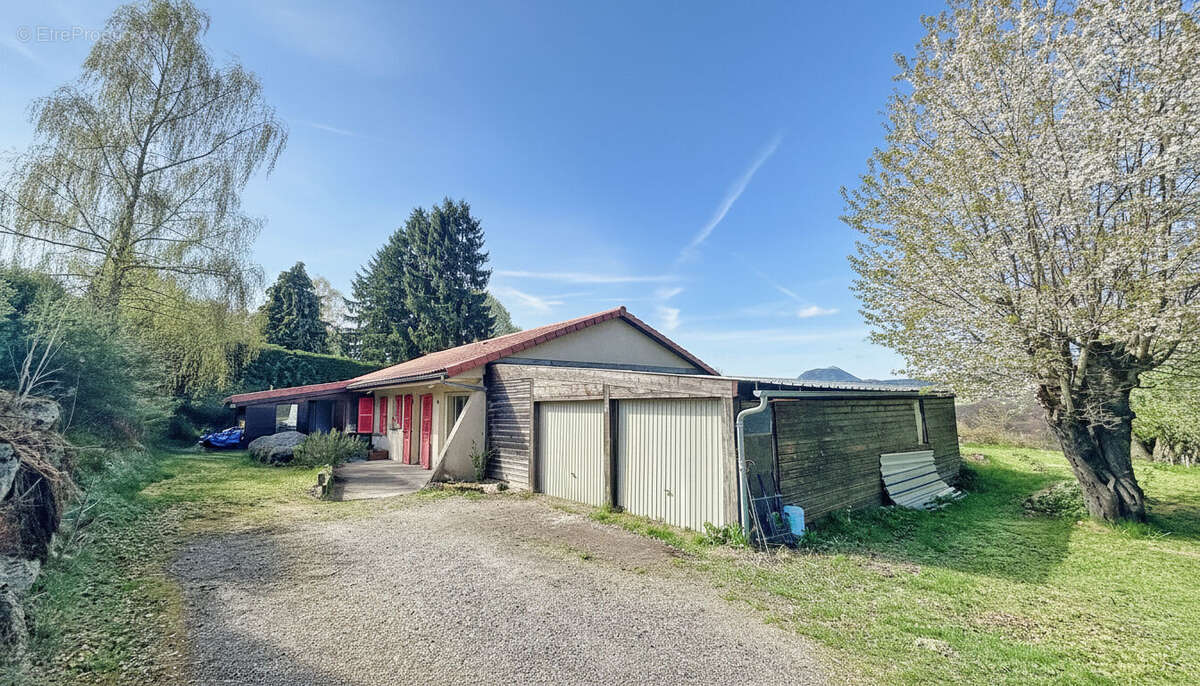 Maison 146m² à saint-genès-champanelle - photo 3