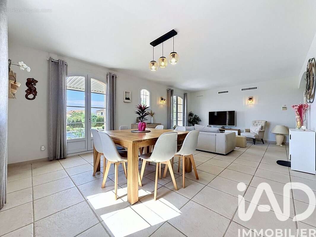 Photo 4 - Maison à SALON-DE-PROVENCE