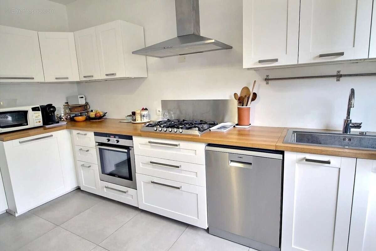 Maison à CHENNEVIERES-SUR-MARNE