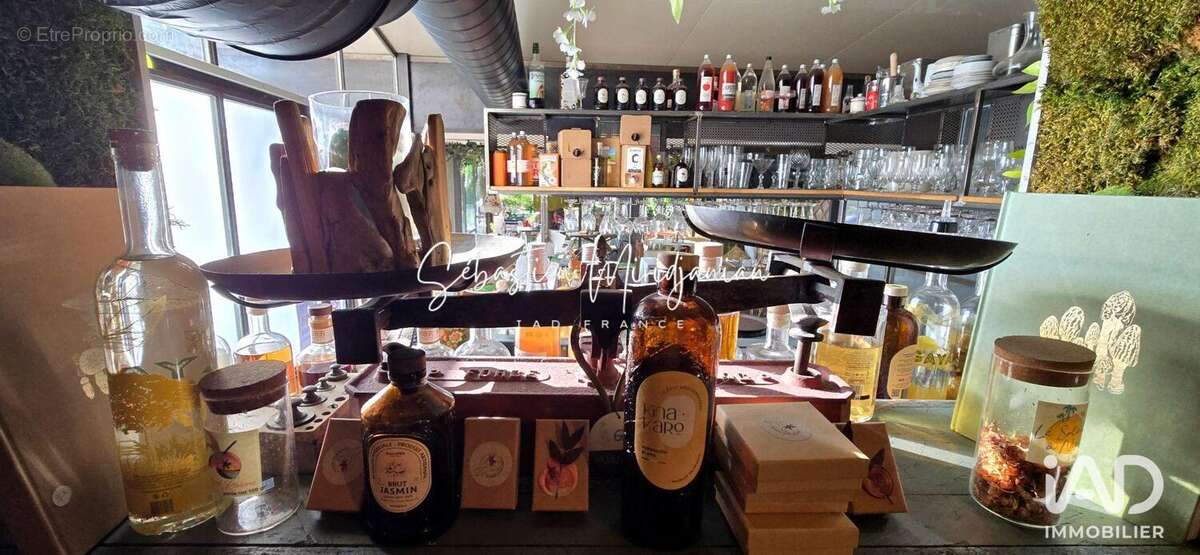 Photo 3 - Commerce à HYERES