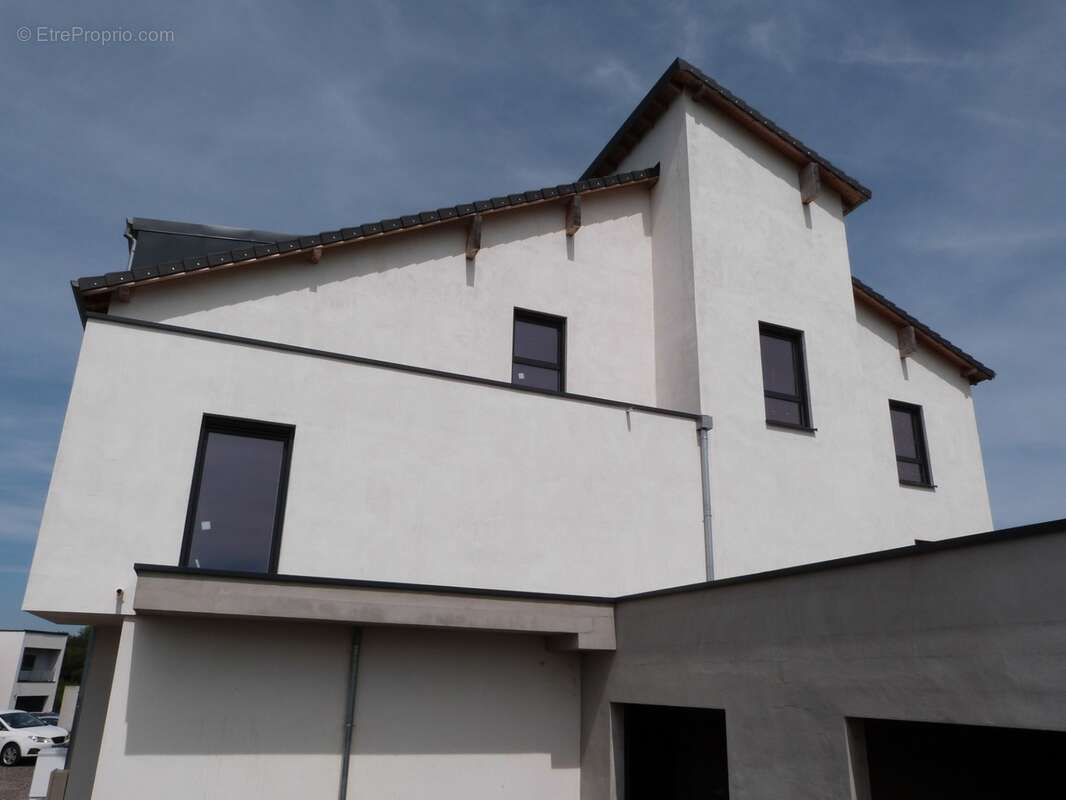 Dpt Moselle (57), à vendre proche de SARREGUEMINES appartement T5 de 104 m² - photo 5