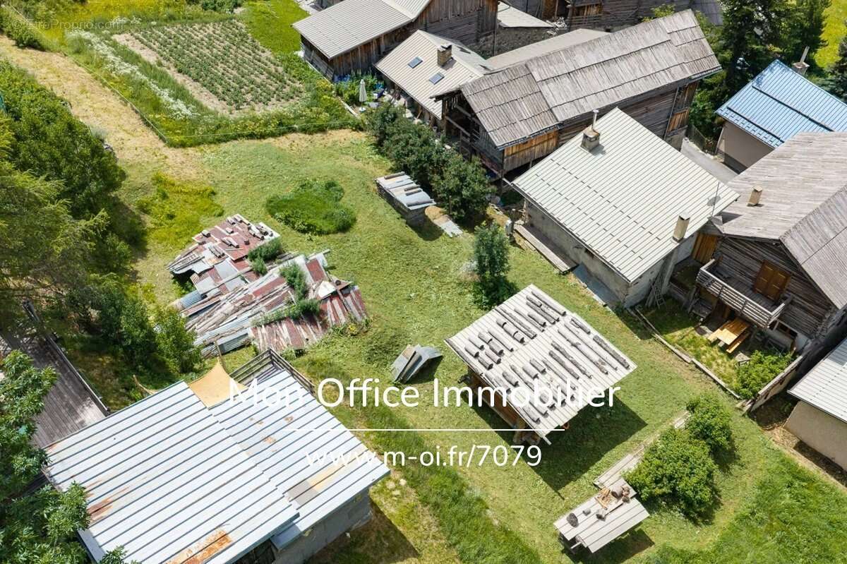 Référence : 7079-SCN - Terrain viabilisé de 700 m2 à Molines en Queyras - photo 4
