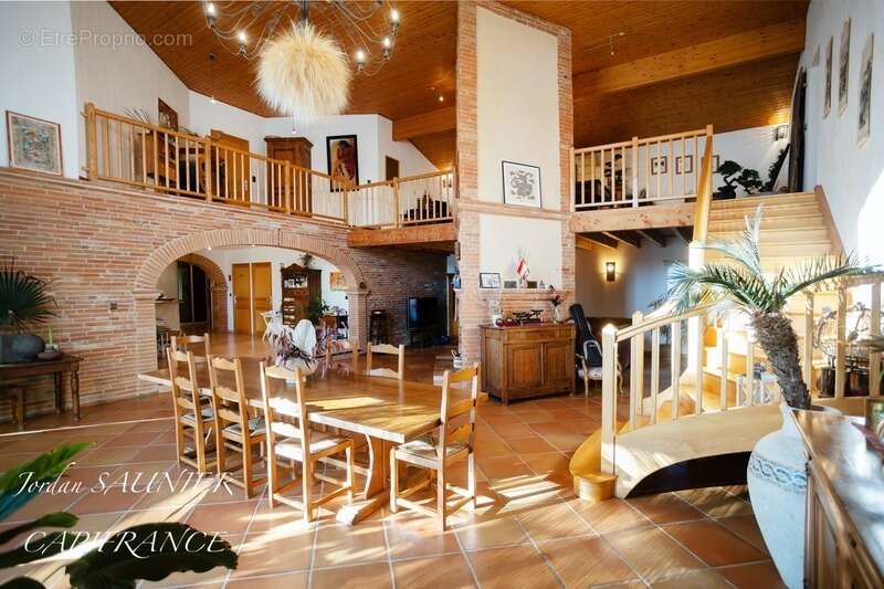 Maison à VILLEFRANCHE-DE-LAURAGAIS