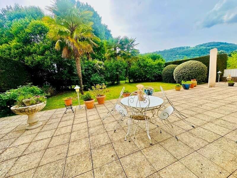 Appartement à VAULNAVEYS-LE-HAUT