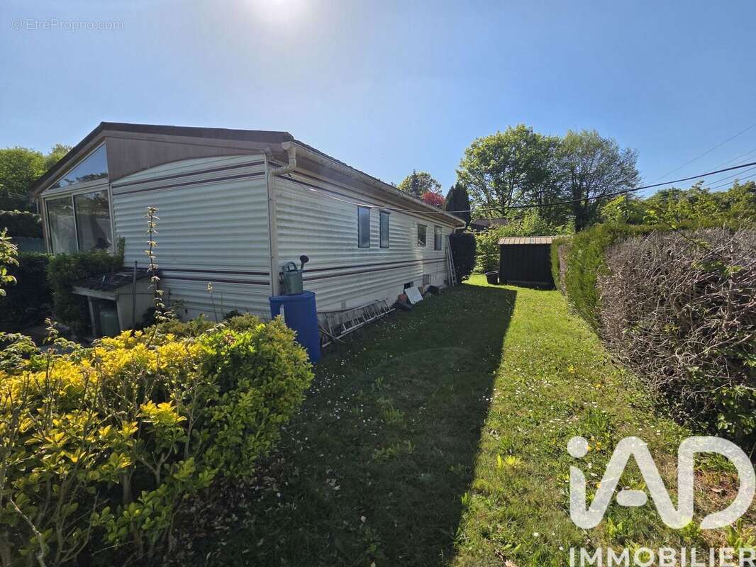 40 m² à Egriselles-Le-Bocage  - photo 5