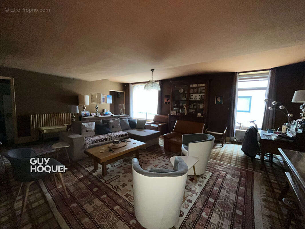 Maison à TOULON-SUR-ARROUX