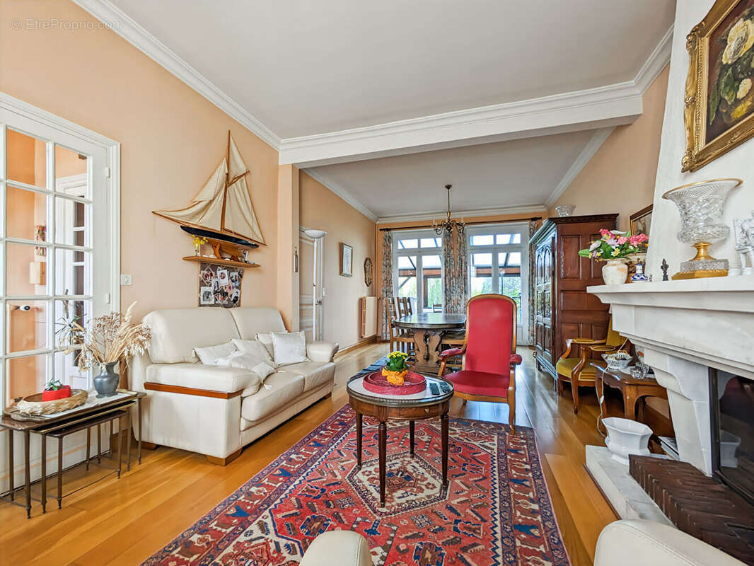 Maison à DOL-DE-BRETAGNE