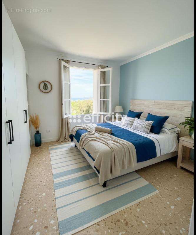 Appartement à GRIMAUD