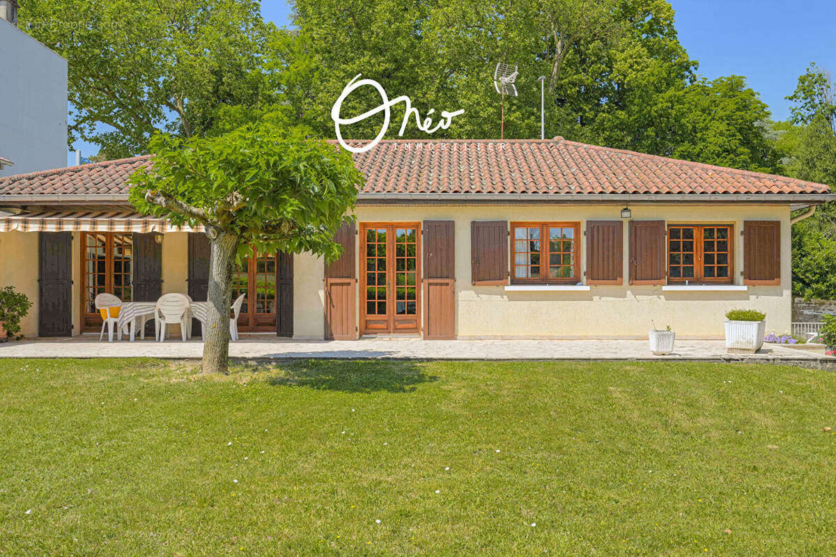 Maison à SAINT-SYMPHORIEN-D'OZON