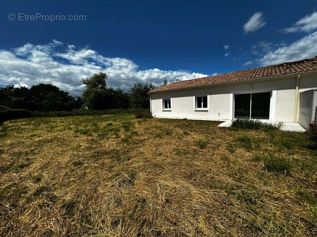 Maison à SAINTE-LIVRADE-SUR-LOT
