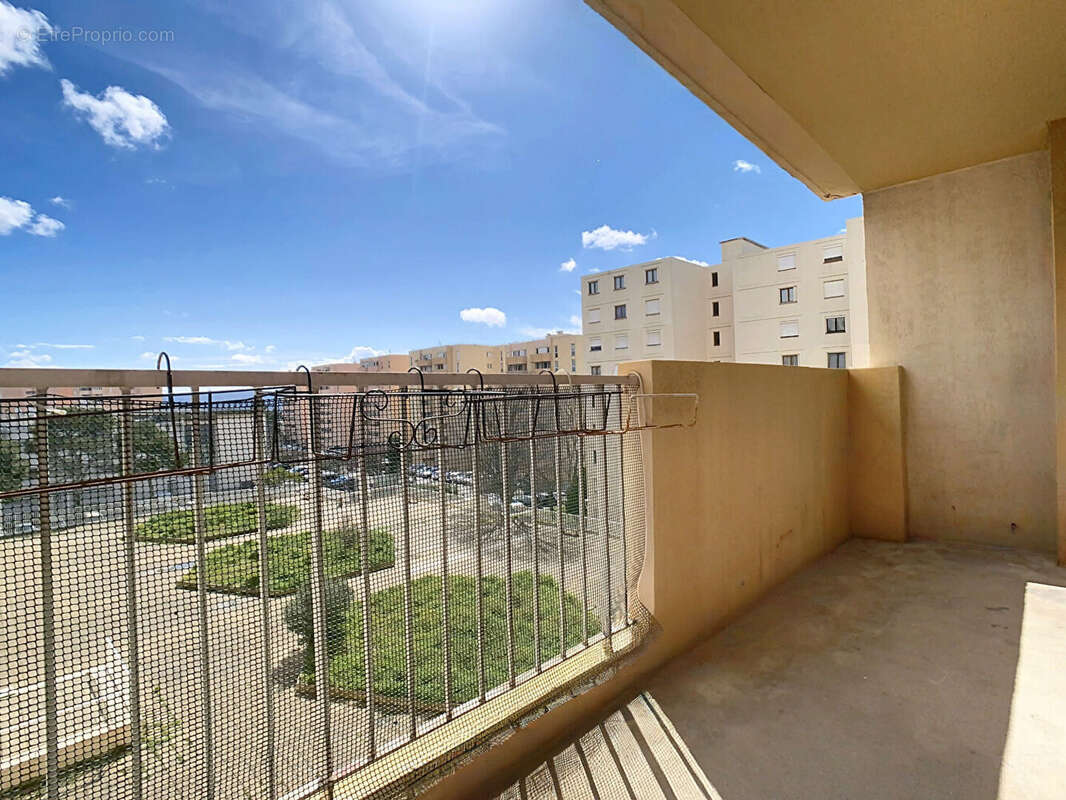 Appartement à VITROLLES