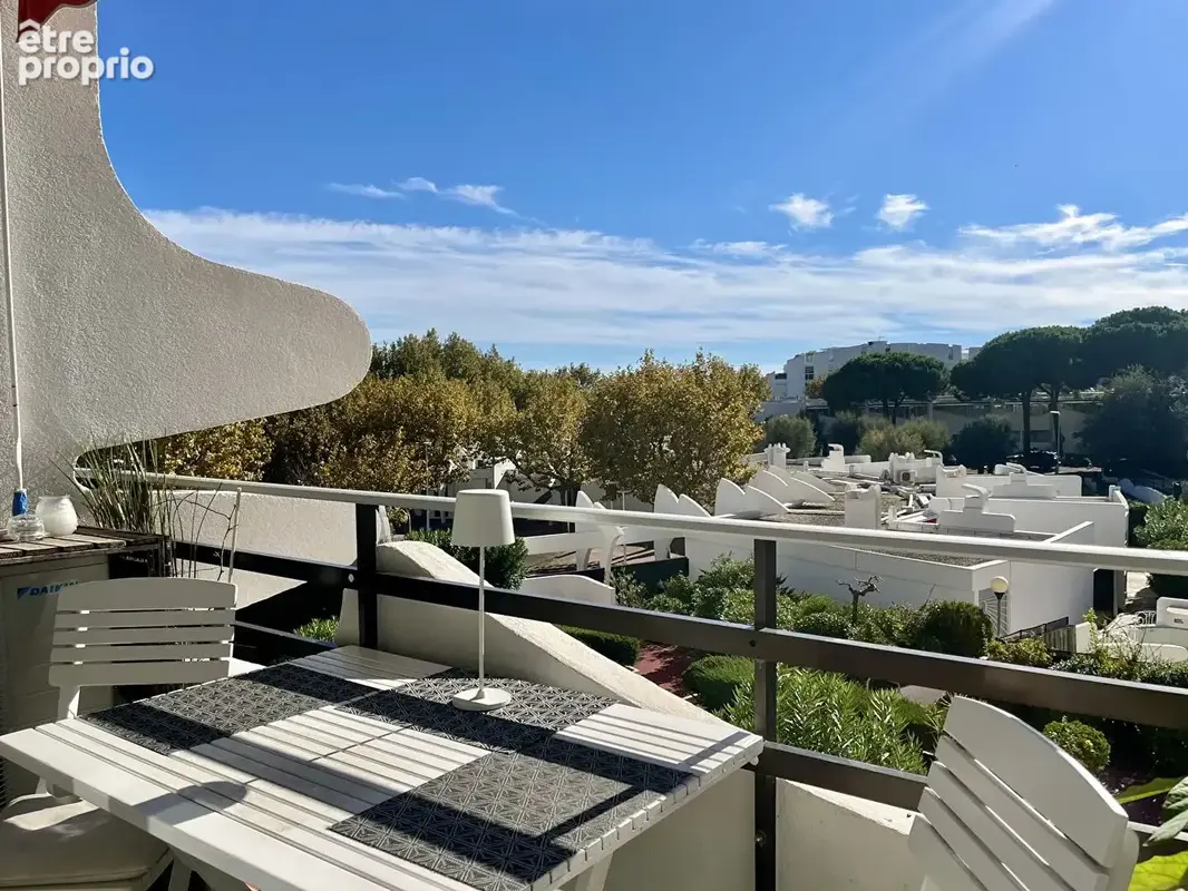 LA GRANDE-MOTTE, LE COUCHANT, Studio-cabine 4 couchages, piscine et parking a 200m de la plage - photo 2