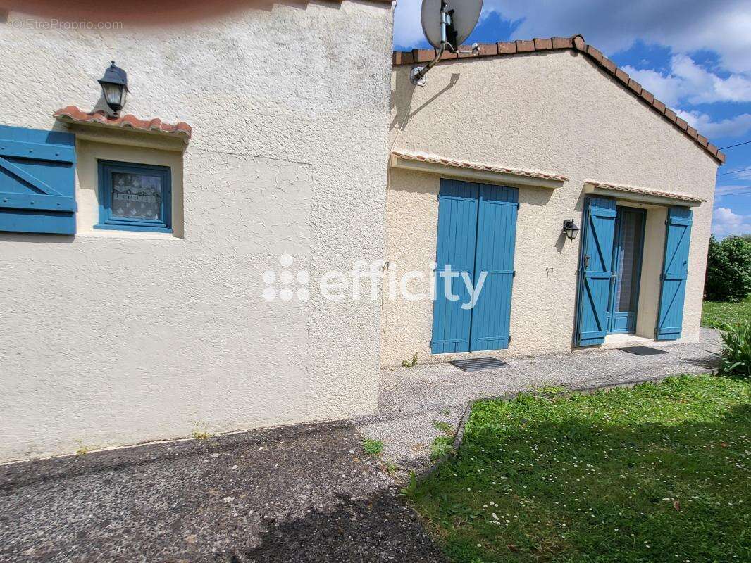 Maison de village - photo 12