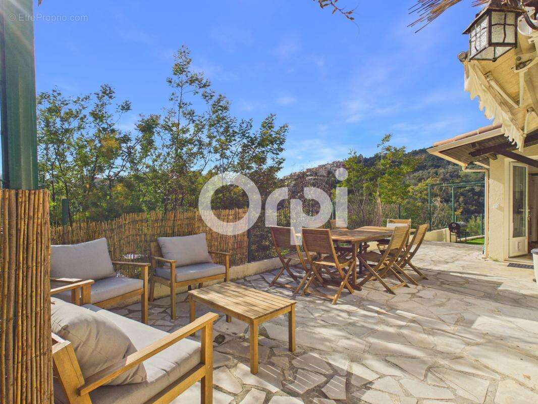 Appartement à MANDELIEU-LA-NAPOULE
