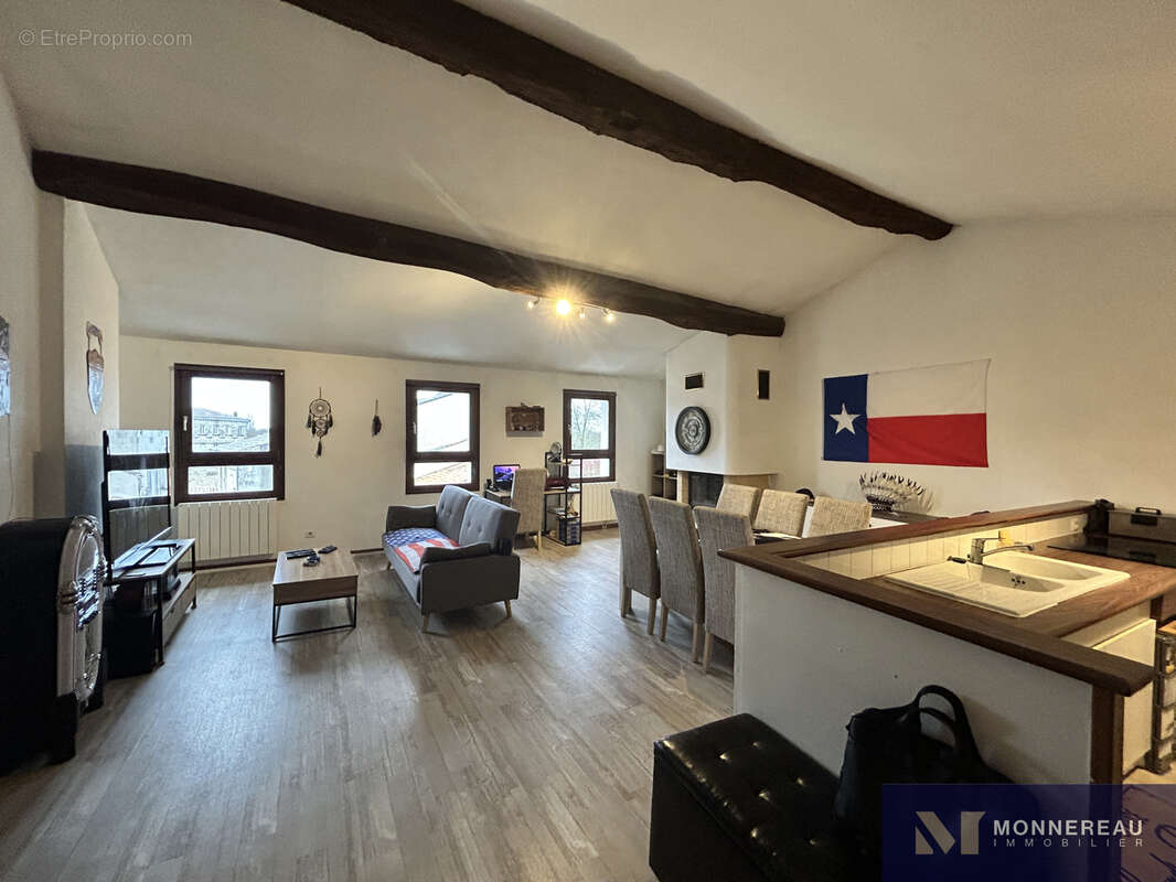 Appartement à SAINTES