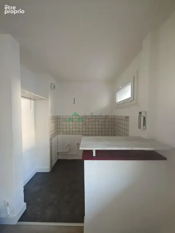 Studio de 24,89 m2 avec cave, idéalement situé à proximité de toutes les commodités. - photo 4