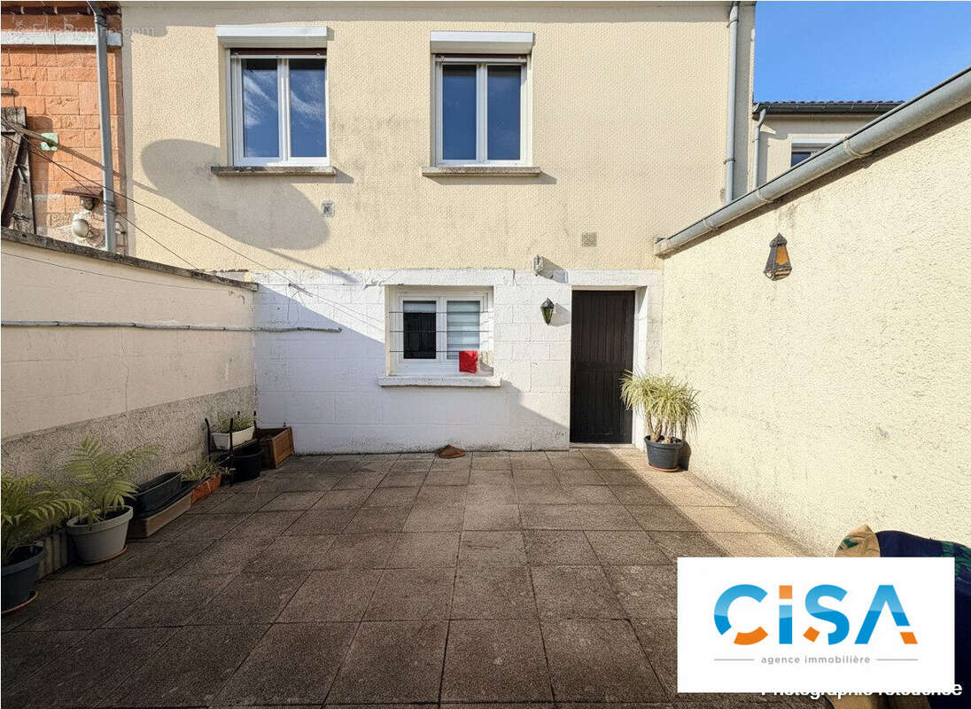 Maison à LAIGNEVILLE