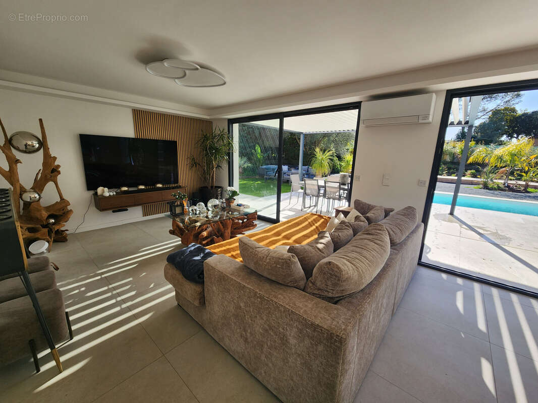 Maison à FREJUS