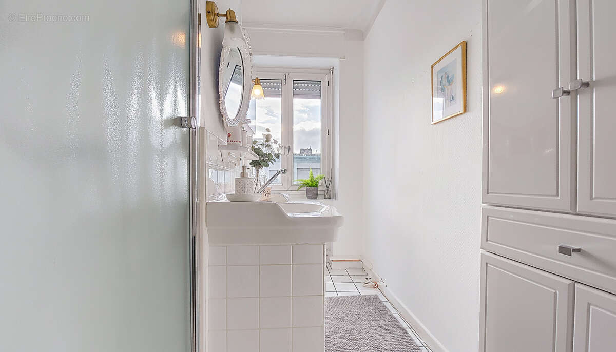 Appartement à LYON-8E