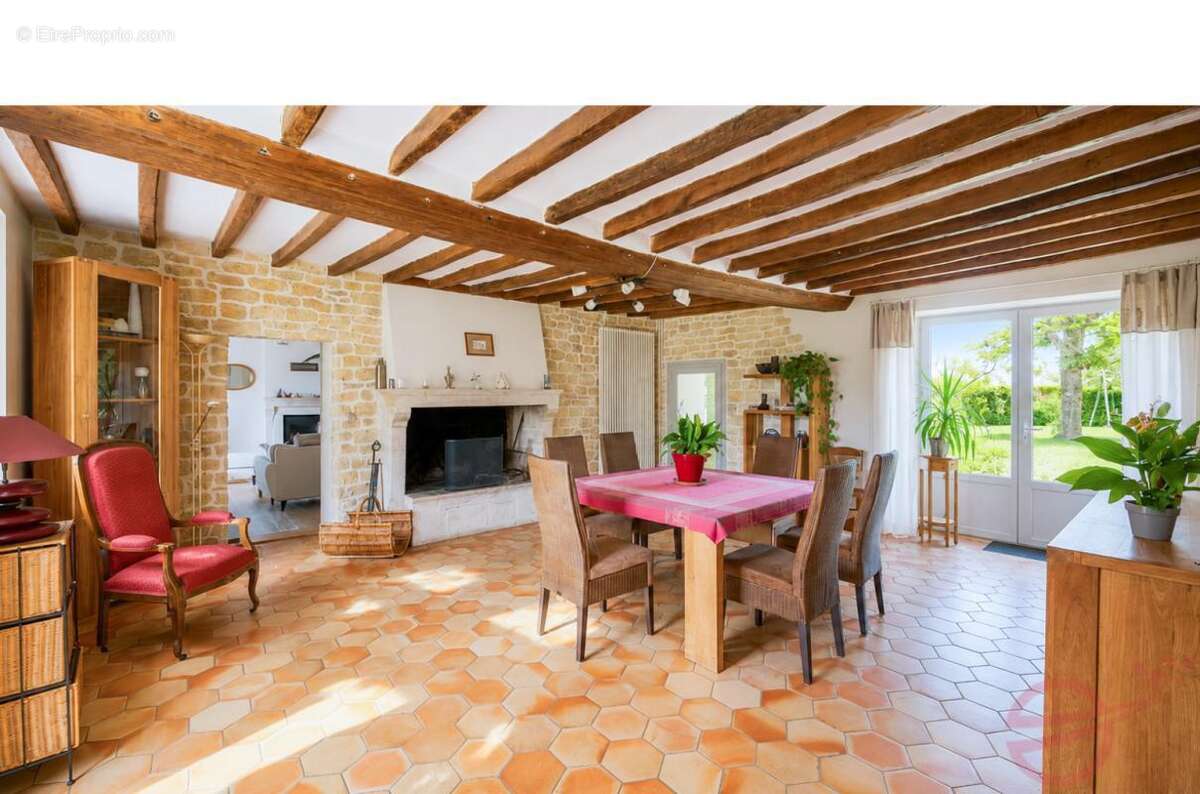 Maison à LOUE