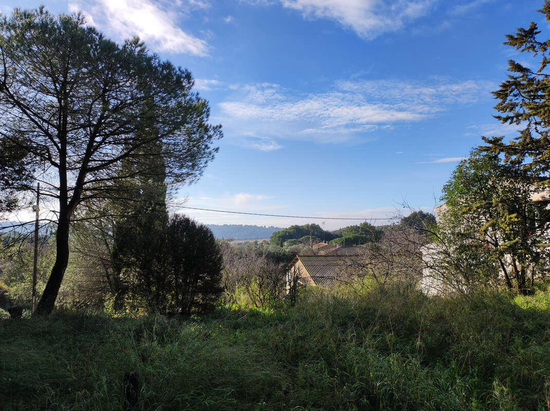 Terrain à CASTELNAU-DE-GUERS