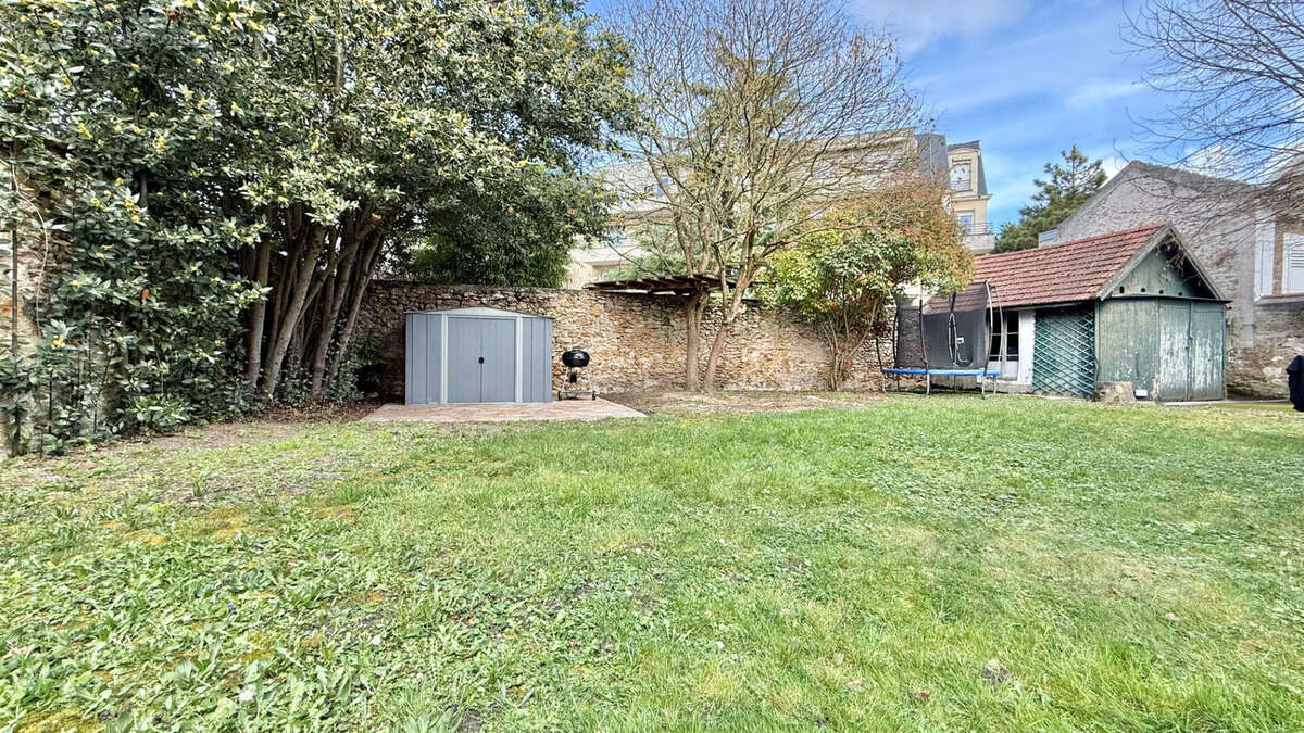 Maison à CORBEIL-ESSONNES