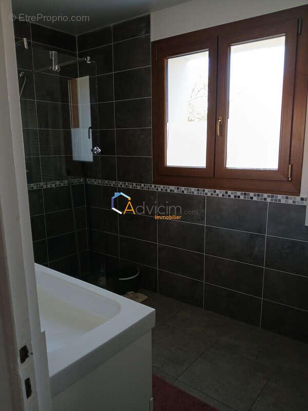 Maison à COULOMMIERS