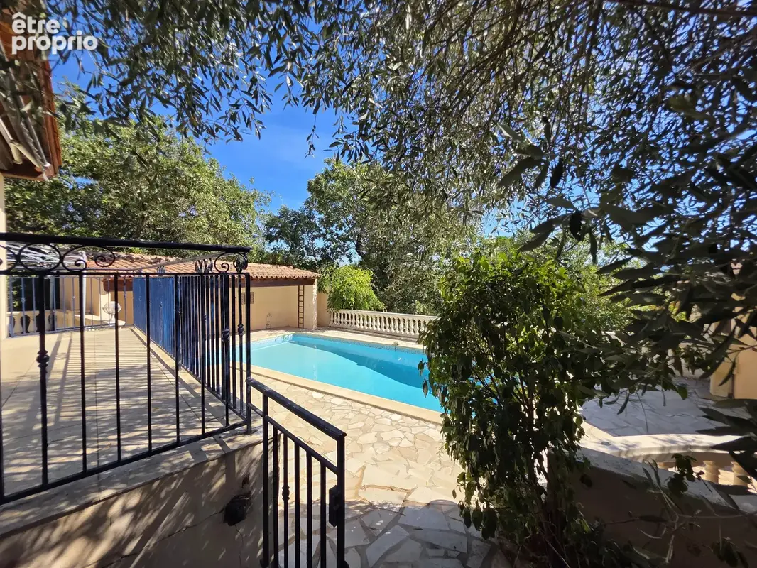Villa plain-pied 114 m² -  3 chambres -  piscine - garage - photo 4