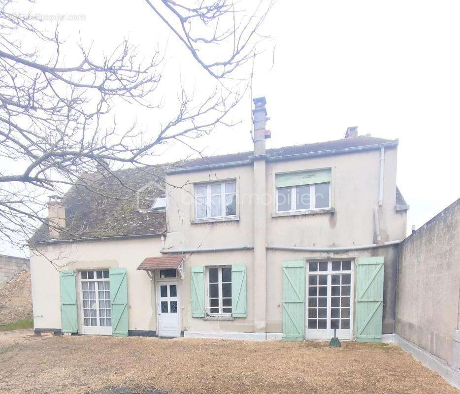 Maison à DAMMARIE-LES-LYS