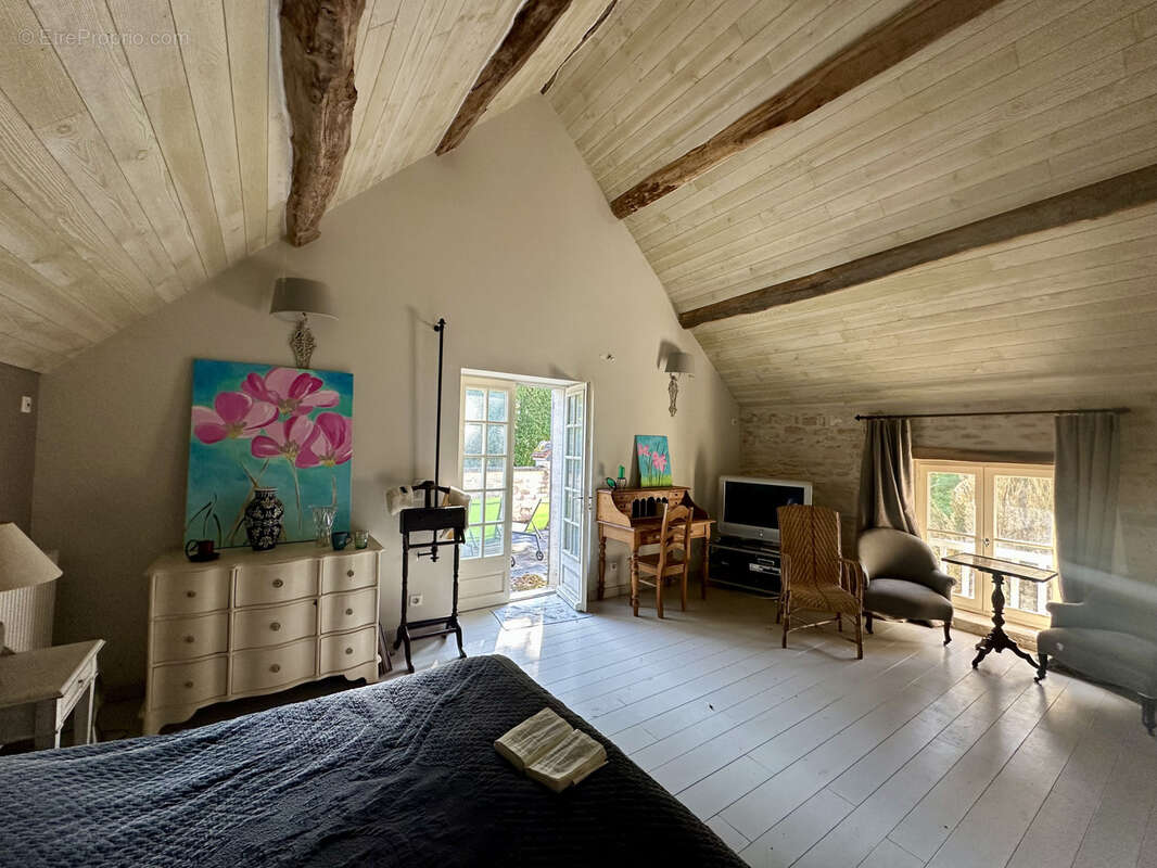 Maison à ENTRAINS-SUR-NOHAIN