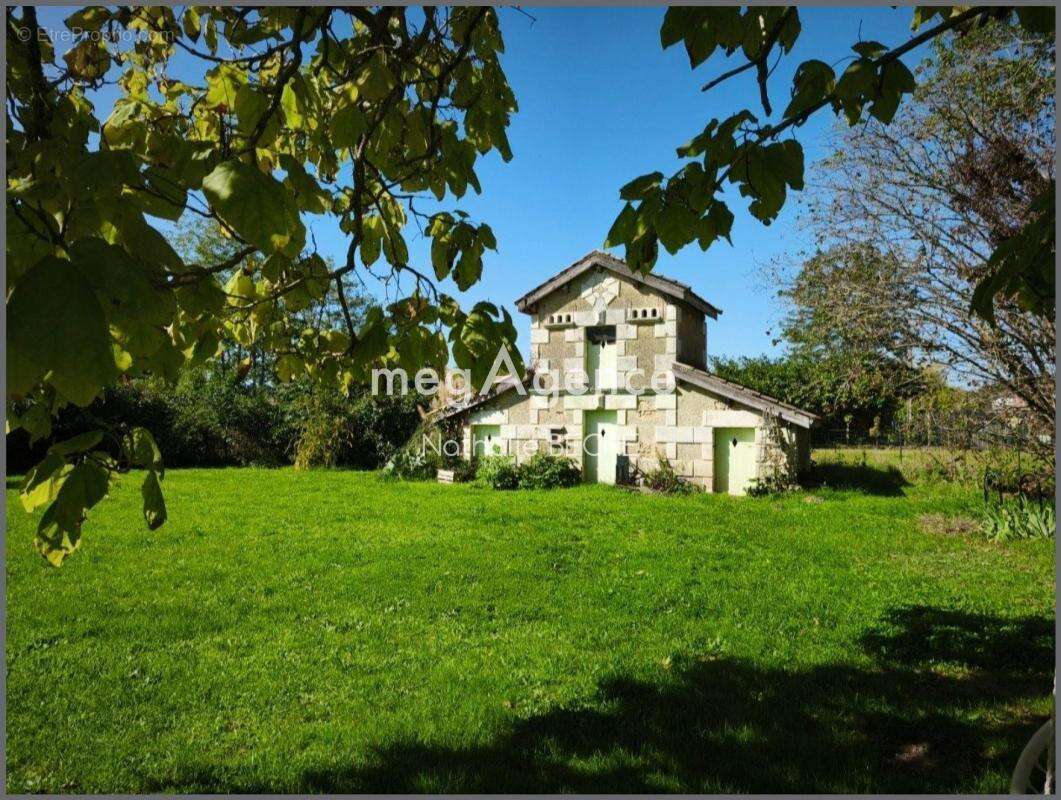 Maison à SAINT-CIERS-SUR-GIRONDE